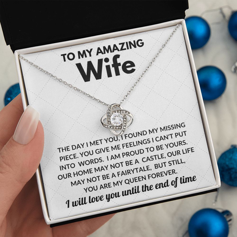 Amazing Wife My Queen Love Knot Necklace