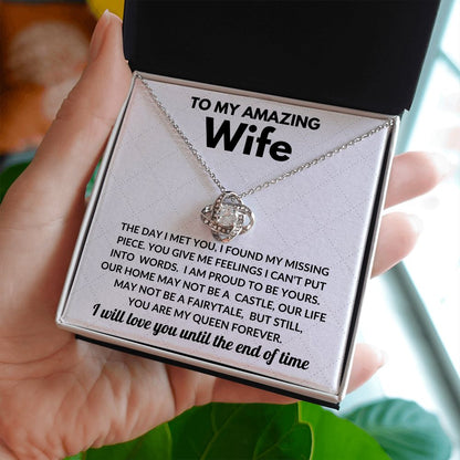 Amazing Wife My Queen Love Knot Necklace