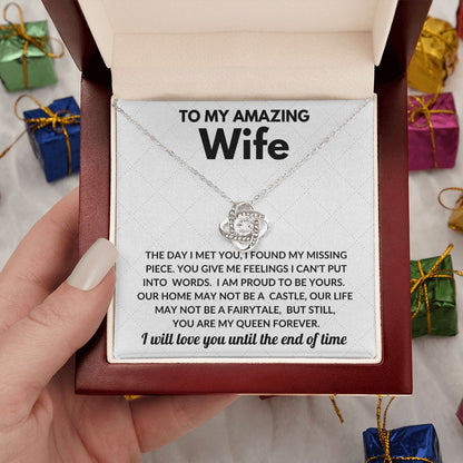 Amazing Wife My Queen Love Knot Necklace