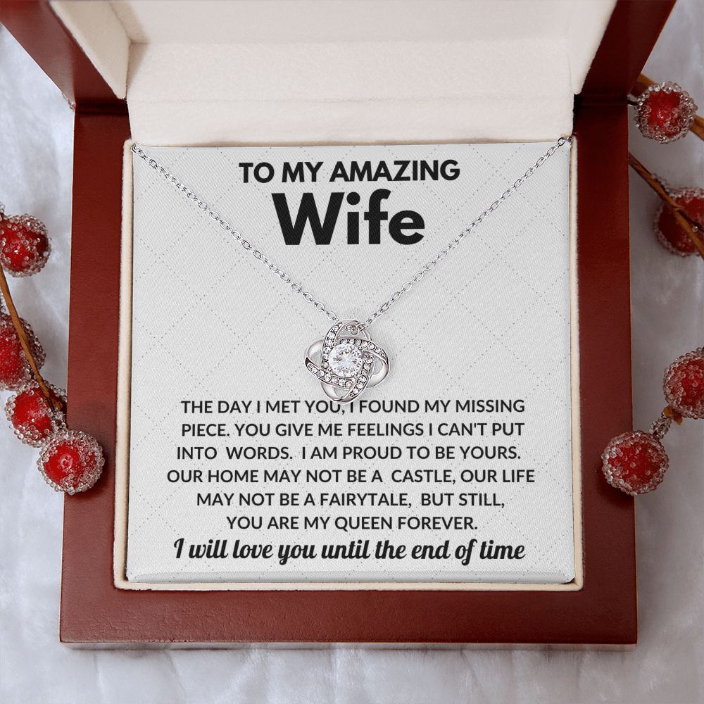 Amazing Wife My Queen Love Knot Necklace